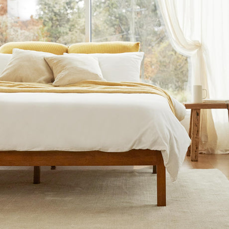 LIFEMENT Classic Wood Platform Bed Frame, Essential, Noise Free, Under Bed Storage, No Box Spring Needed, Easy Assembly (Cherry, King (U.S. Standard)) LIFEMENT