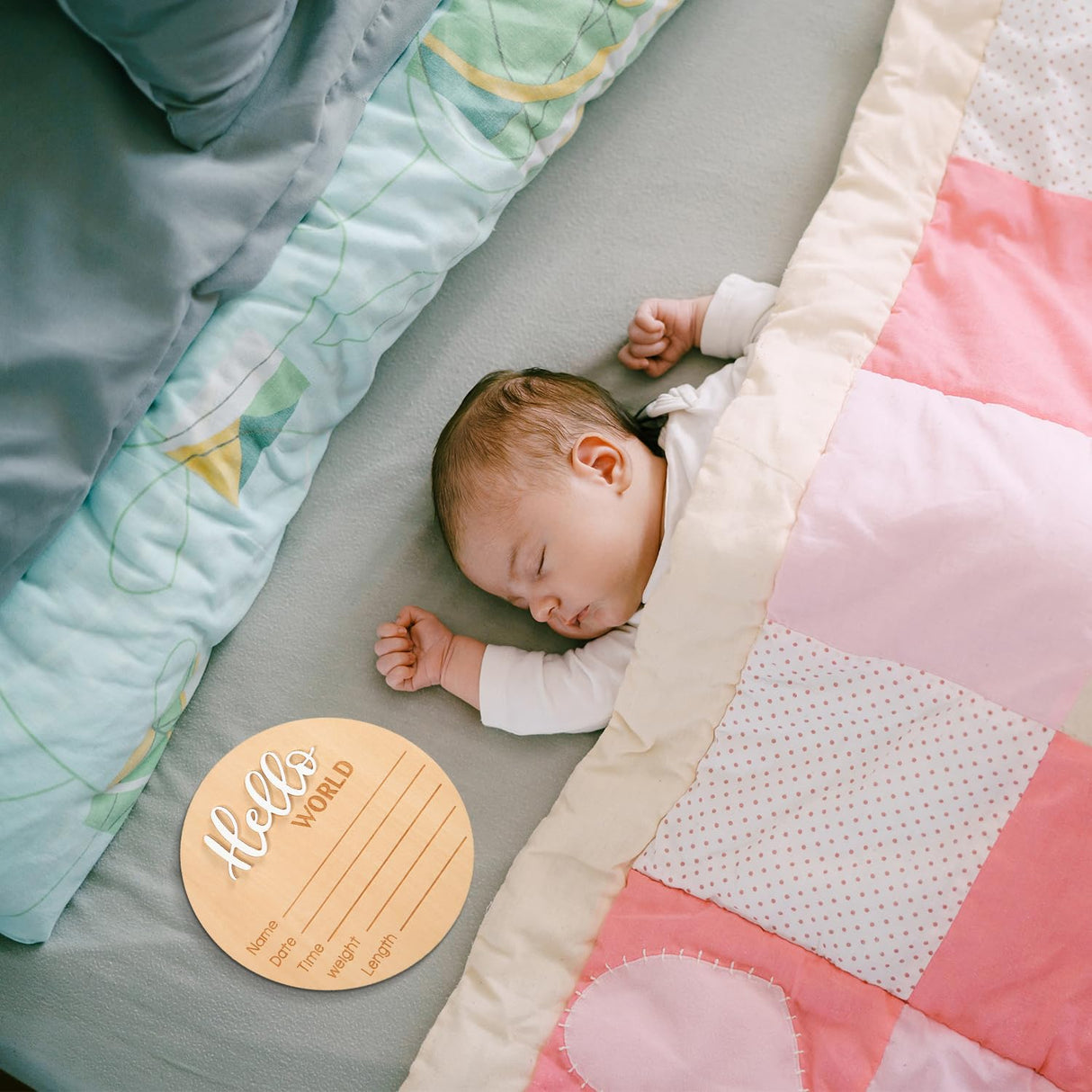 Baby Announcement Sign, 5.9 Inch Wooden Hello World Newborn Sign Birth Announcement Signs Baby Name Announcement Plaques for Photo Props Baby Shower NQEUEPN