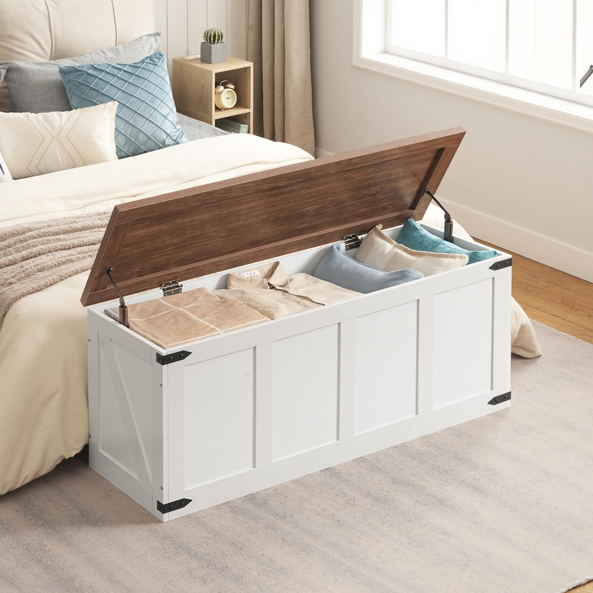 HOOBRO Storage Bench, 47.2”Toy Box Organizer with Safety Hinges, Farmhouse Wooden Storage Chest, for Hallway, Bedroom, Living Room, White and Walnut WH520CW01 HOOBRO