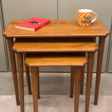 TRIHOME Solid Wood Nesting Tables Set of 3, Rectangular Mid-Century Modern Coffee Tables for Living Room, Premium Beech Wood, Natural Finish, Pebble Design with Tapered Legs, Versatile Use, Walnut TRIHOME