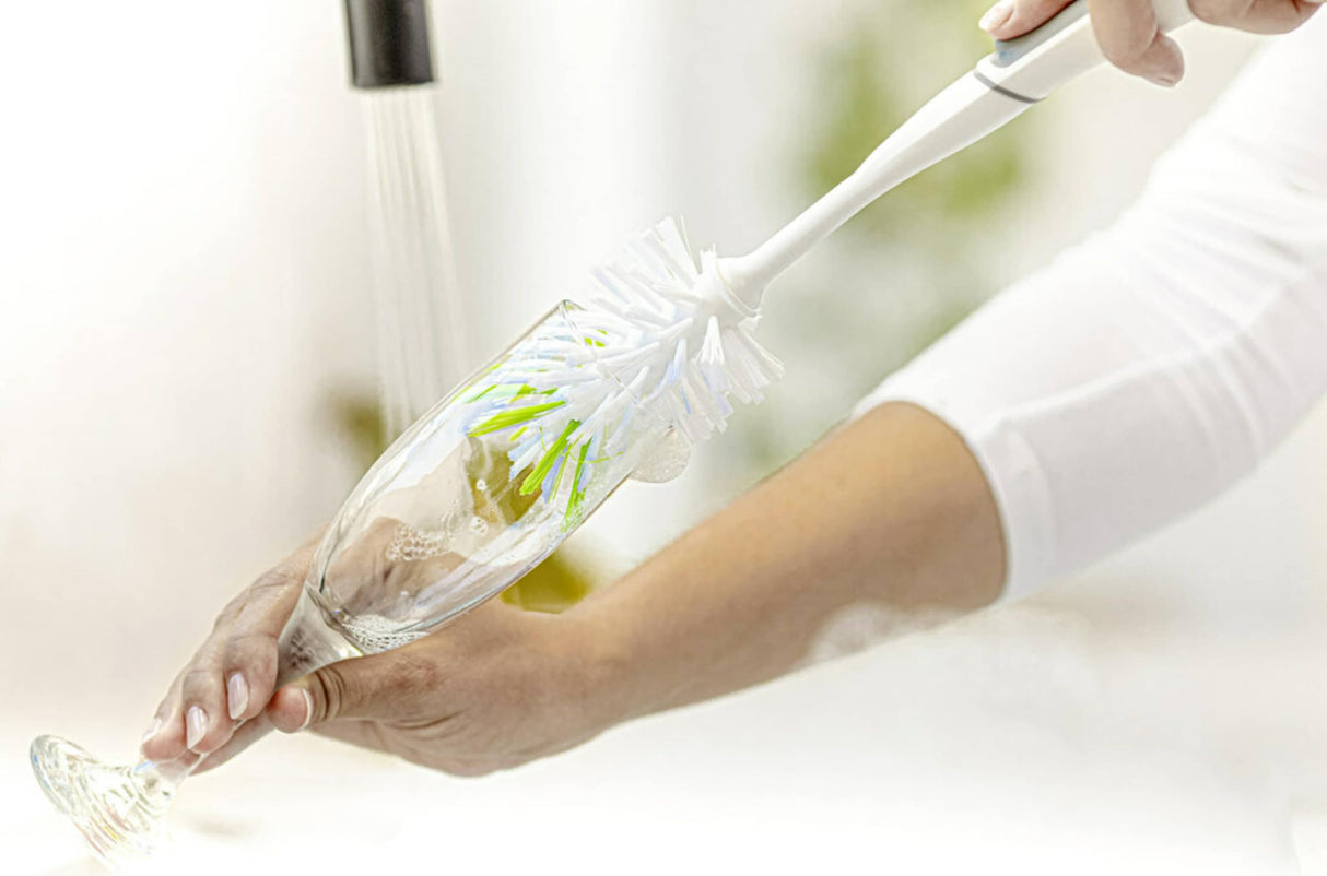 Scotch-Brite Glass and Water Bottle Brush, Long-Lasting Bristles, Safe On Multiple Types Of Water Bottles, Baby Bottles, Vases, And More Scotch-Brite