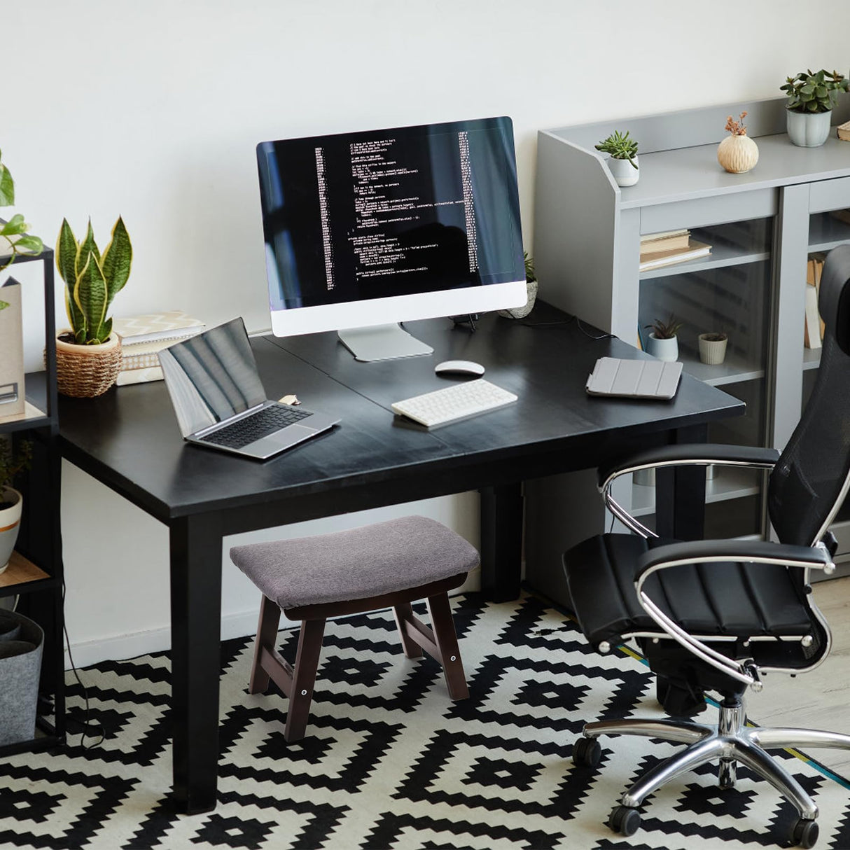 SOUJOY Small Foot Stool, Footrest Ottoman with Wood Legs, Sofa Tea Seat Stool with Padded, Rectangular Change Shoes Bench Seat for Living Room Bedroom Entryway Office SOUJOY