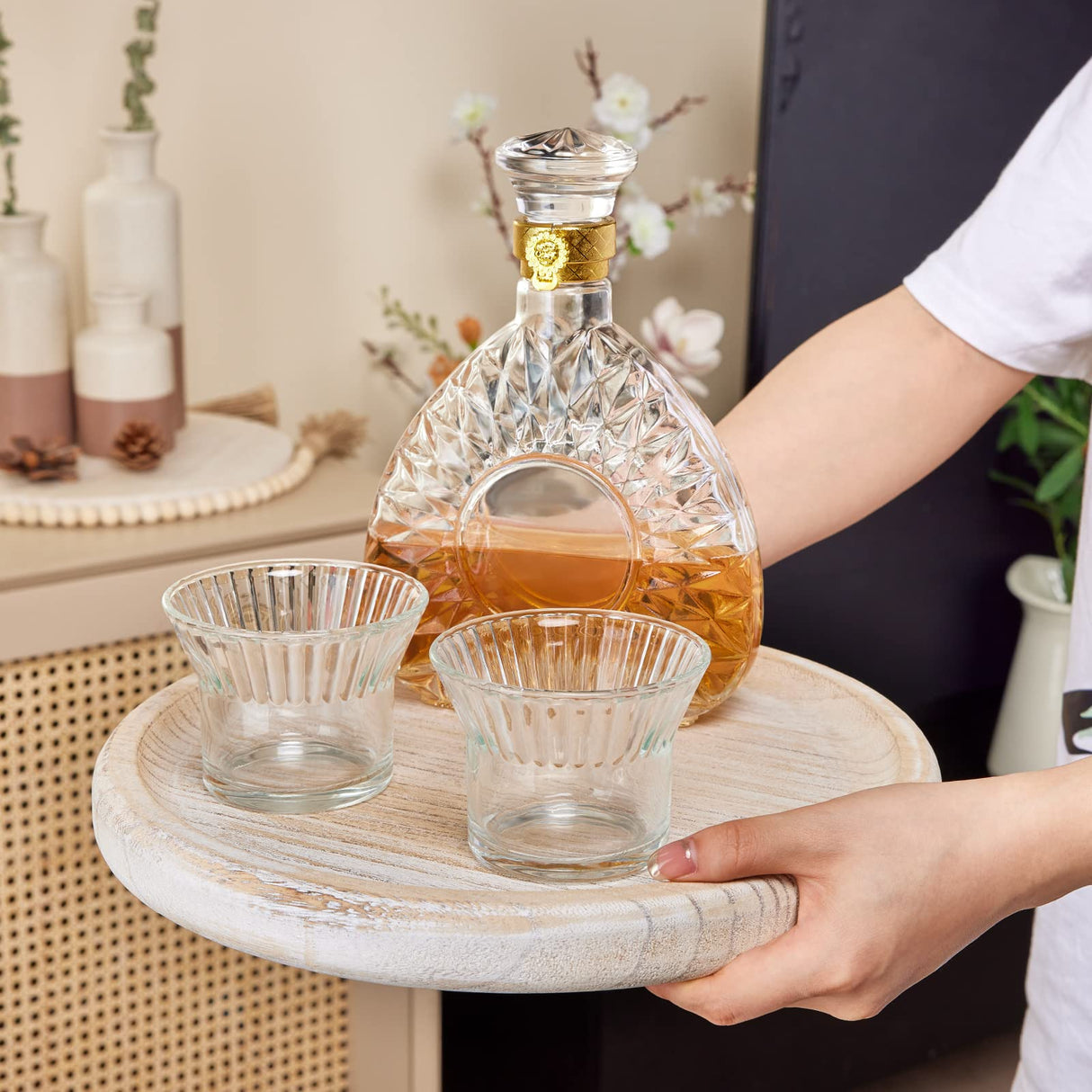 Yangbaga 11.8In Wooden Decorative Serving Tray Coffee Table Tray, Rustic Round-Ottoman Centerpiece Candle Holder Trays,Whitewashed Tray Decor for Farmhouse Kitchen Decor&Table Decor&Dining Room Table Yangbaga