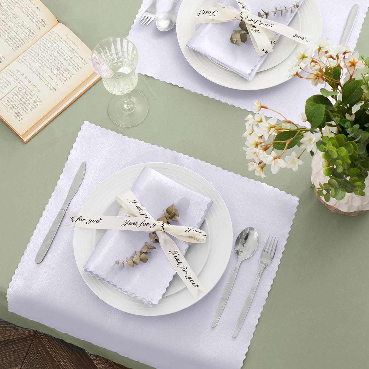 VACVELT 12 Pack White Satin Napkins 12x12 Inch Wedding Napkins, Scalloped Elegant Dinner Napkins Square Table Napkins Decor, Silky Satin Cloth Napkins for Restaurant Banquet Graduation Party VACVELT