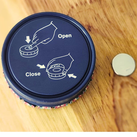 Tin Needle Minders Needle Pins Holders Needles Nanny with Magnet Sewing Machine Needle Keeper, Cross Stitch Embroidery Magnet Needles Organizer Box Nwsrayu