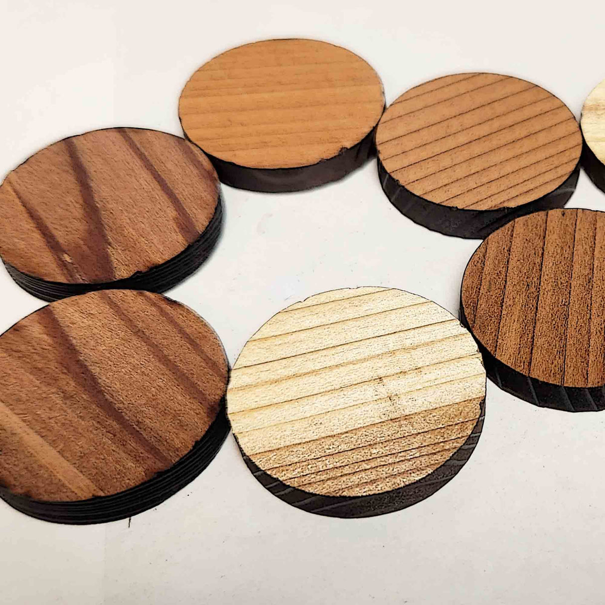 Rockin' Wood Rustic Reclaimed Wood Circles for Crafts and Projects,use for Crafting and Wood Art, Made in The USA, 1.4" Diameter (20 Pieces) Rockin' Wood