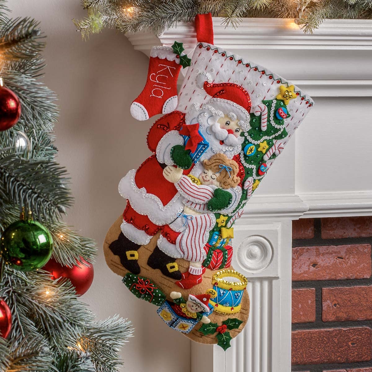 Bucilla Hugs, Felt Applique Christmas Stocking Kit, 18""" (89253E) Bucilla