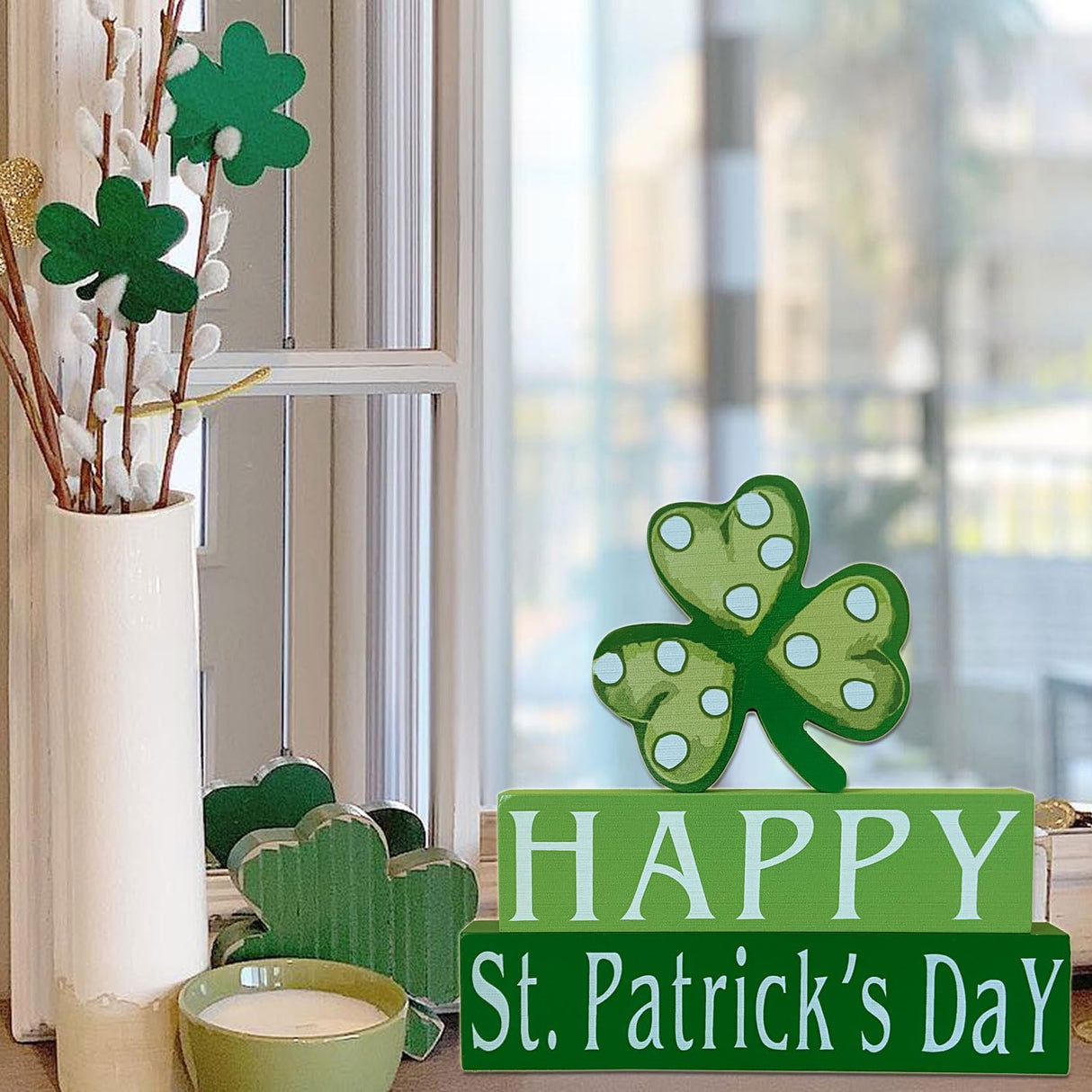 Happy St. Patrick's Day Wood Block Table Sign, Wooden Shamrock Table Top Decorations Tiered Trays Desk Shelf Irish Home Office Coffee Bar Decor 3 Pieces Green OEQSHMY