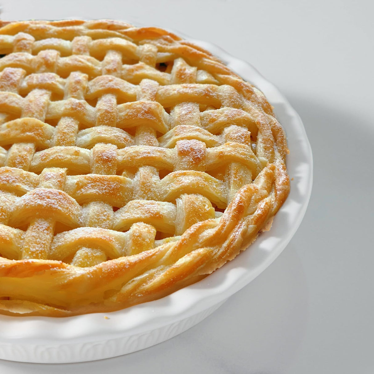 Fun Elements Ceramic Pie Pan, 9 Inch Pie Dish for Baking, Ruffled Pie Plate, Non-Stick Deep Dish Pie Pan for Apple Pie and Pot Pie, Thanksgiving Christmas Gifts, Set of 2, White FE FUN ELEMENTS