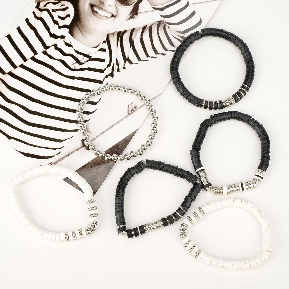 Gionlion Clay Beads Bracelets for Women, Bracelet Making kit Golden Beads for Jewelry Making, Charms Bracelet Kit DIY Arts and Crafts Birthday Gifts Preppy Gionlion