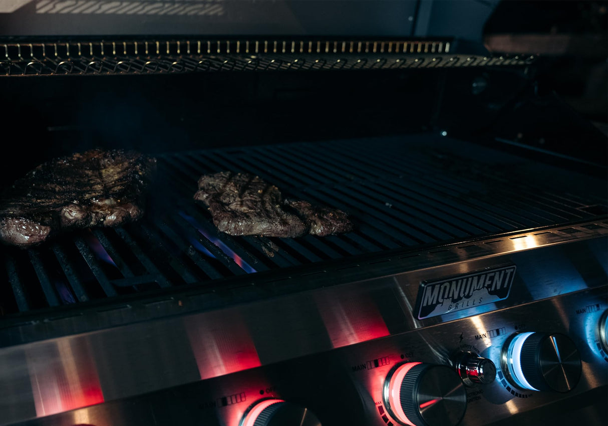 Monument Grills 6-Burner Convertible Natural Gas Smart bbq Grill Stainless Steel Denali 605 with BBQ Cover Monument Grills