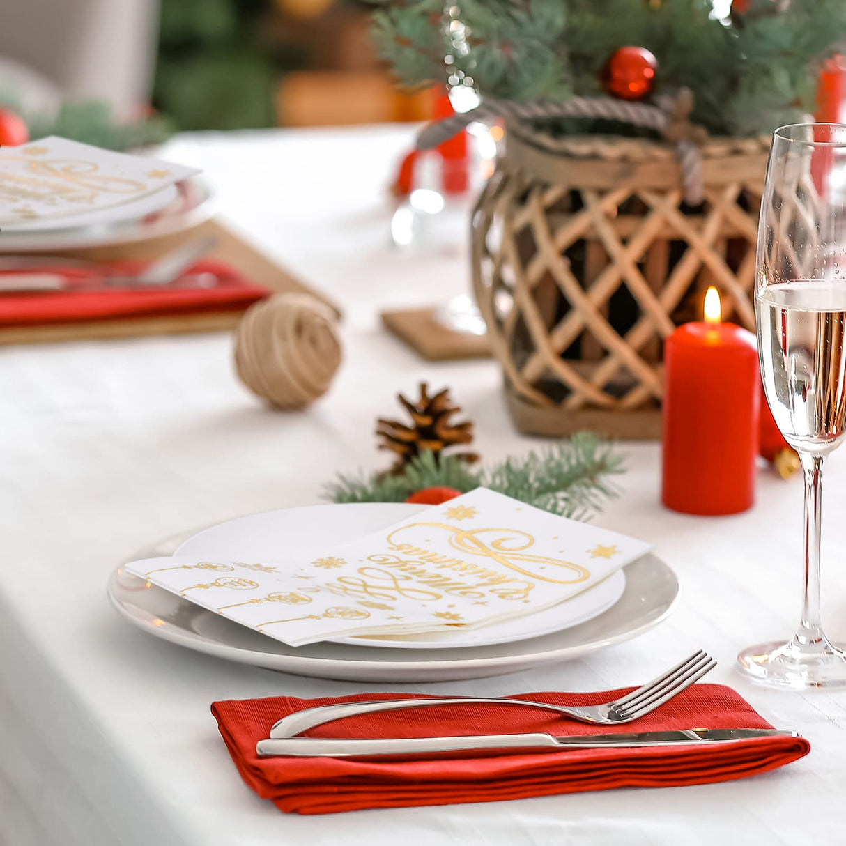 Whaline 80Pcs Christmas Guest Napkins Gold Foil 3 Ply Disposable Paper Pack Xmas Tree Snowflake Pattern Dinner Hand Towel Napkin for Xmas Party Winter Holiday Wedding Birthday Table Decorations Whaline