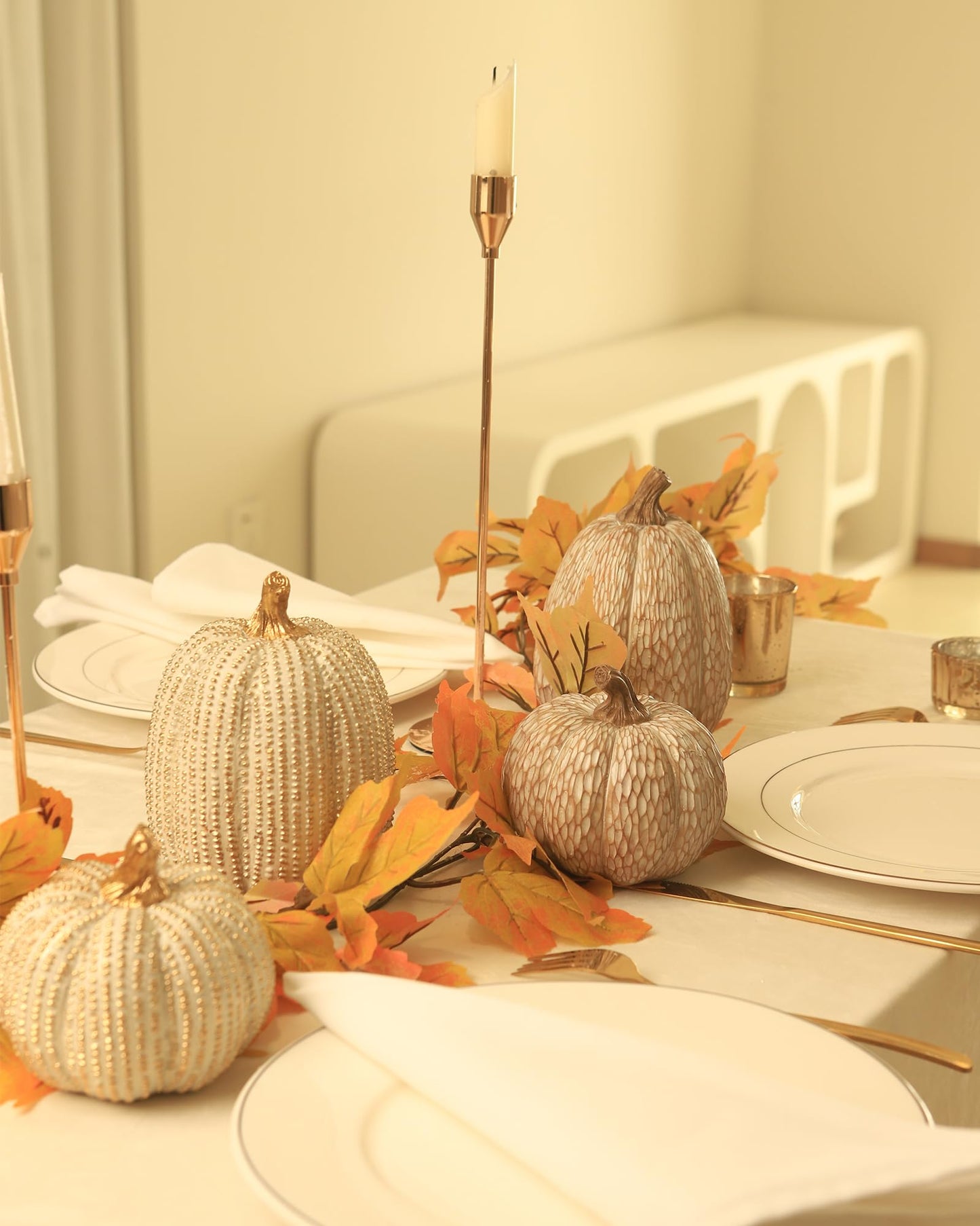 Thanksgiving Resin Pumpkin Decor, Brown and White Pumpkin Statue for Fall Harvest Decor, Faux Decorative Pumpkins Figurine for Table Centerpiece, Autumn Countryside Style Home Decor, Set of 2, Gift