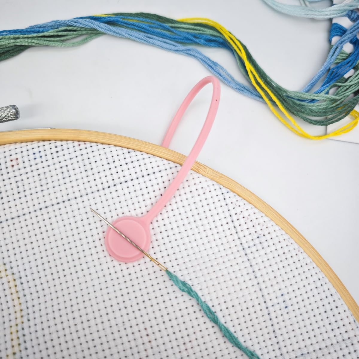 4 pcs Magnetic Needle Minders Silicone Fabric Clips, Macron Color Magnetic Needle Keeper Needle Nanny for Cross Stitch Embroidery Needlework Accessories Cross-Stitch Gift WoodArtSupply