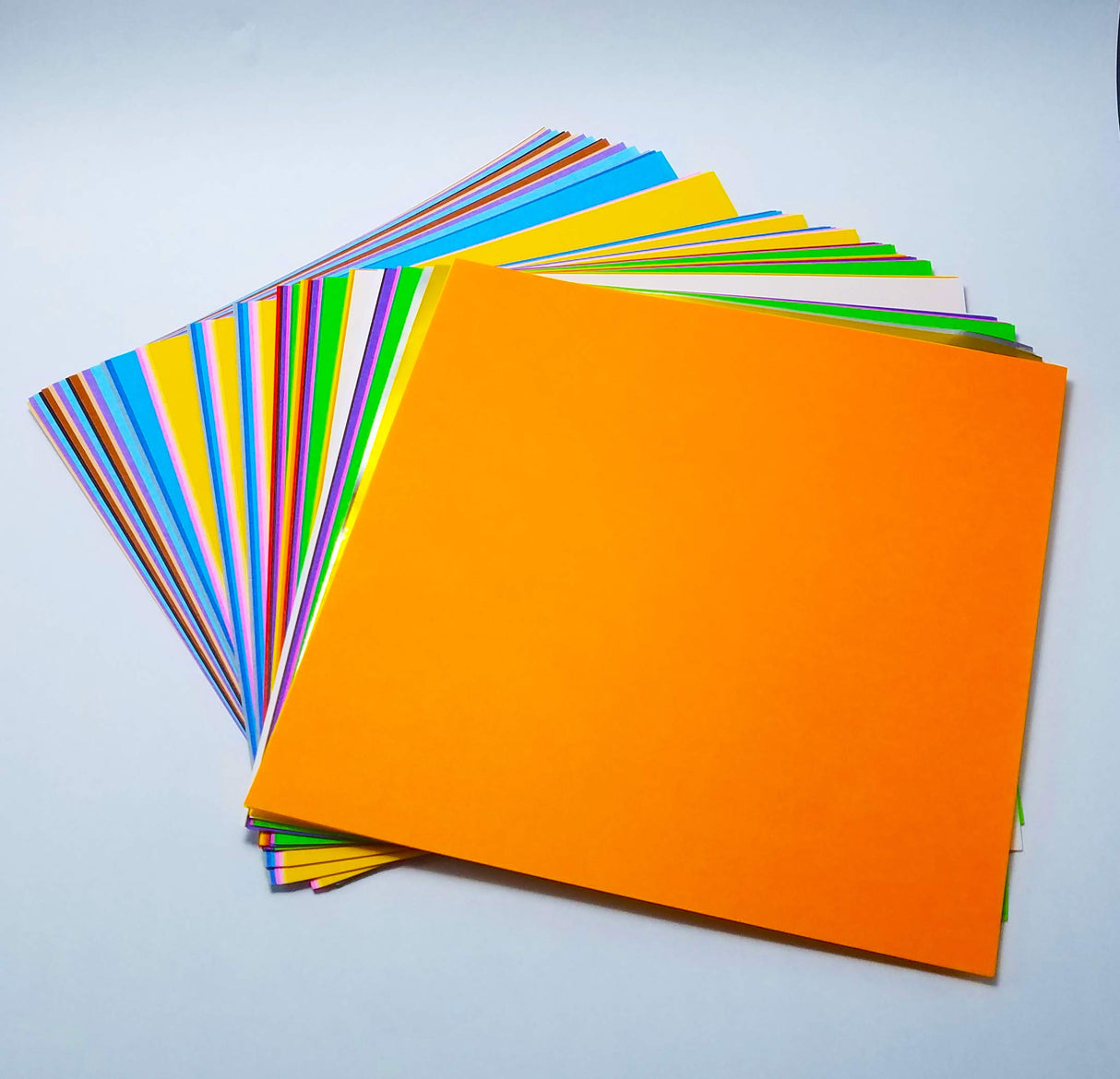 [Taro's Origami Studio] Standard 6 Inch One Sided 20 Colors 300 Sheets Square Easy Fold Premium Japanese Paper for Beginner (Gold and Silver Included) Made in Japan Taro's Origami Studio