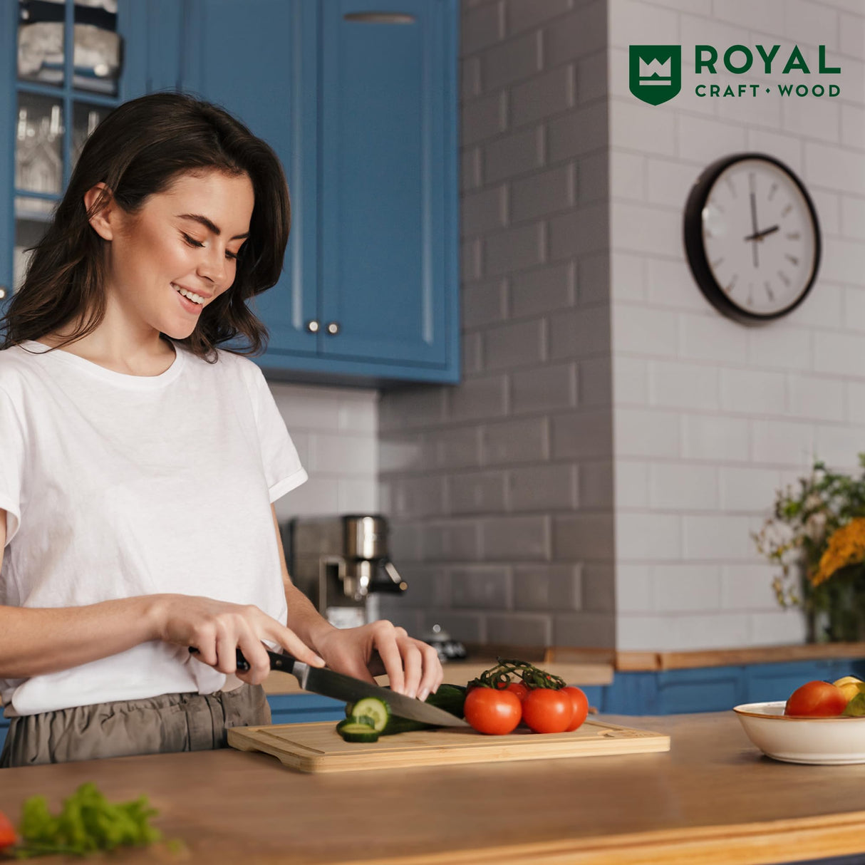 ROYAL CRAFT WOOD Bamboo Cutting Board with Juice Groove - Kitchen Chopping Board for Meat Cheese and Vegetables, Heavy Duty Serving Tray w/Handles (Large,10 x 15") ROYAL CRAFT WOOD