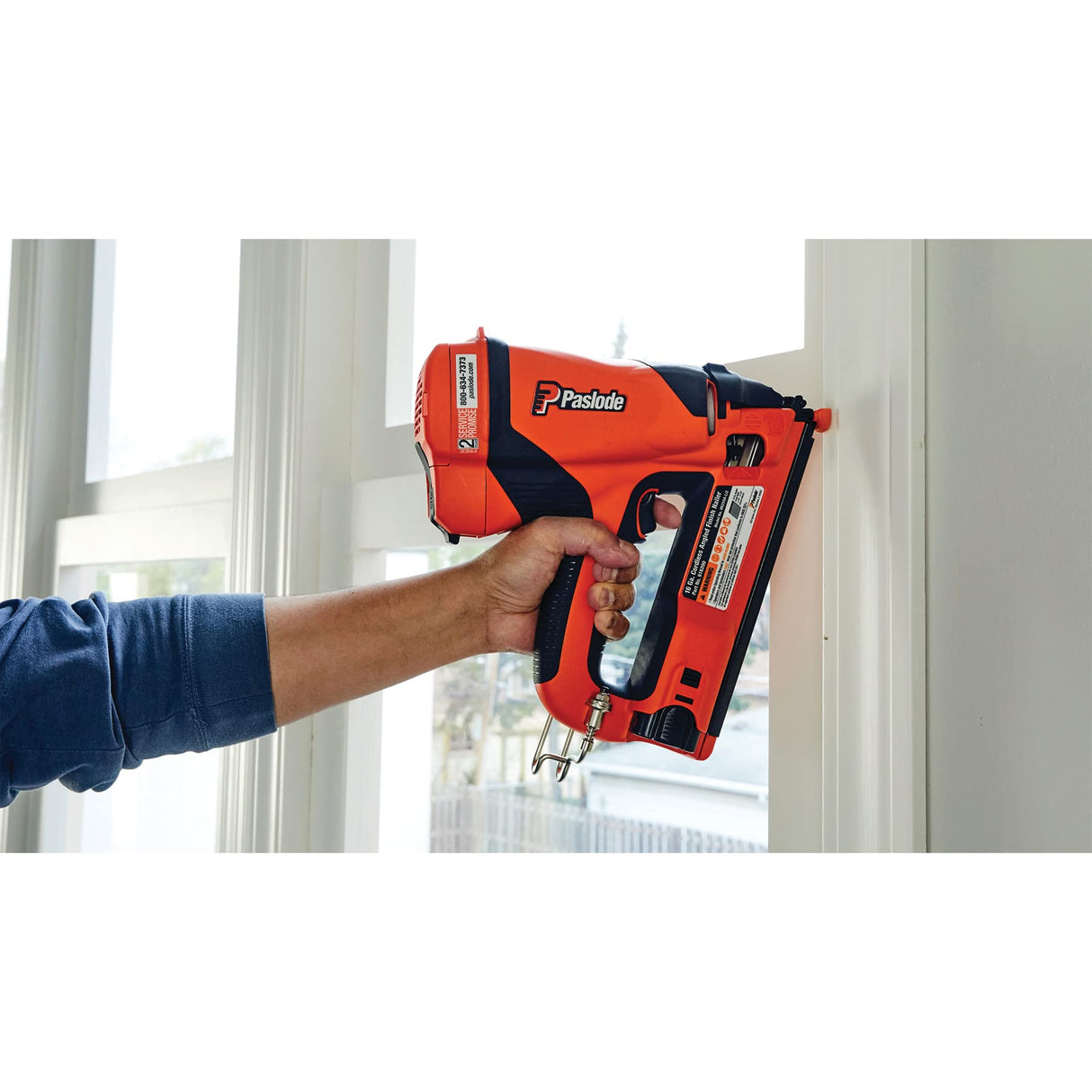 Paslode - Cordless Finish Nailer, 916200, 16 Gauge Angled, Battery and Fuel Cell Powered, No Compressor Needed Paslode