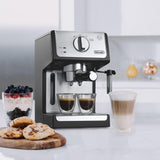 De'Longhi 15-Bar Pump Espresso Machine with Manual Milk Frother for Latte, Cappuccino, Black, ECP3420 De'Longhi