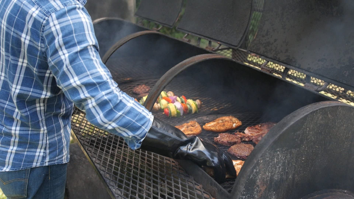 Artisan Griller BBQ, Smoker & Oven glove- Insulated Heat Resistant for Fryer & Kitchen. Great Barbecue Smoking Oyster Mitt–Turkey Fryer, Oil,Fire & Water resistant -(Size 10/XL – Black neoprene)