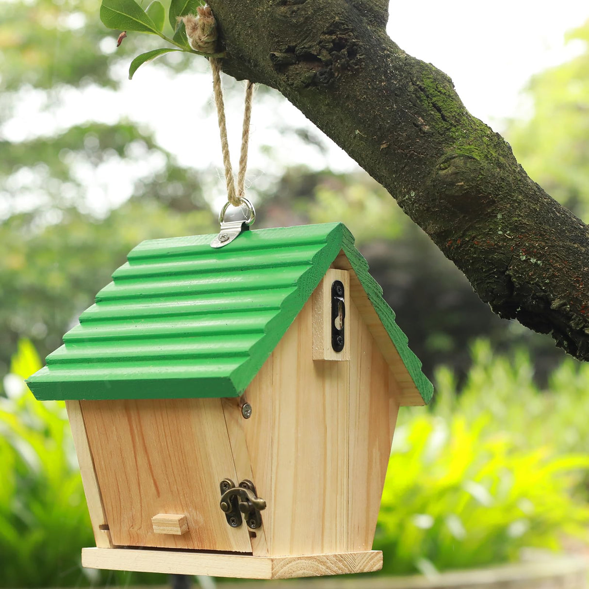 STARSWR Bird House Outside Bluebird House for Outside Clearance, Hanging Birdhouse,Cardinals Wooden Birdhouse with Green Top STARSWR