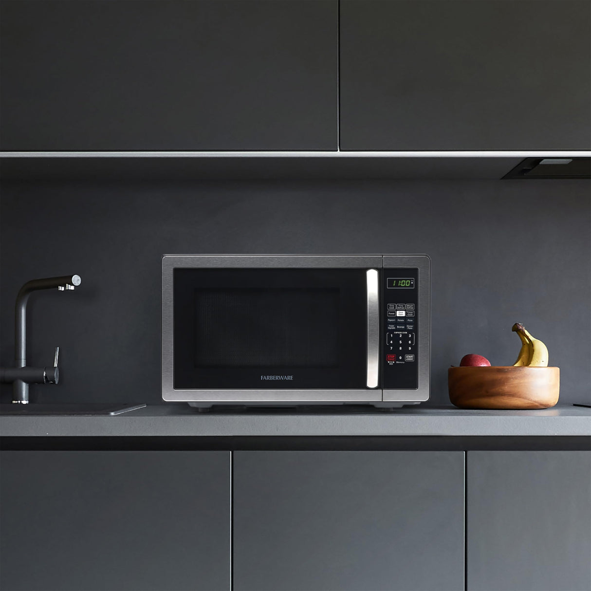 Farberware FMO11AHTBKBD1 Countertop 1000 Watts Microwave Oven with LED Lighting and Child Lock-Perfect for Apartments and Dorms-Easy Clean, 1.1 Cu. Ft, Stainless Steel Farberware