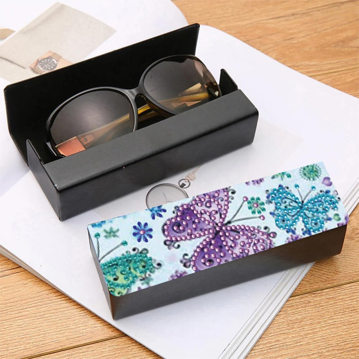 BAYUNOE Eye Glass Case Diamond Art Painting Portable Unisex Protective Case for Glasses Sunglasses Glasses Storage Box DIY Art Craft Gift -Butterfly BAYUNOE