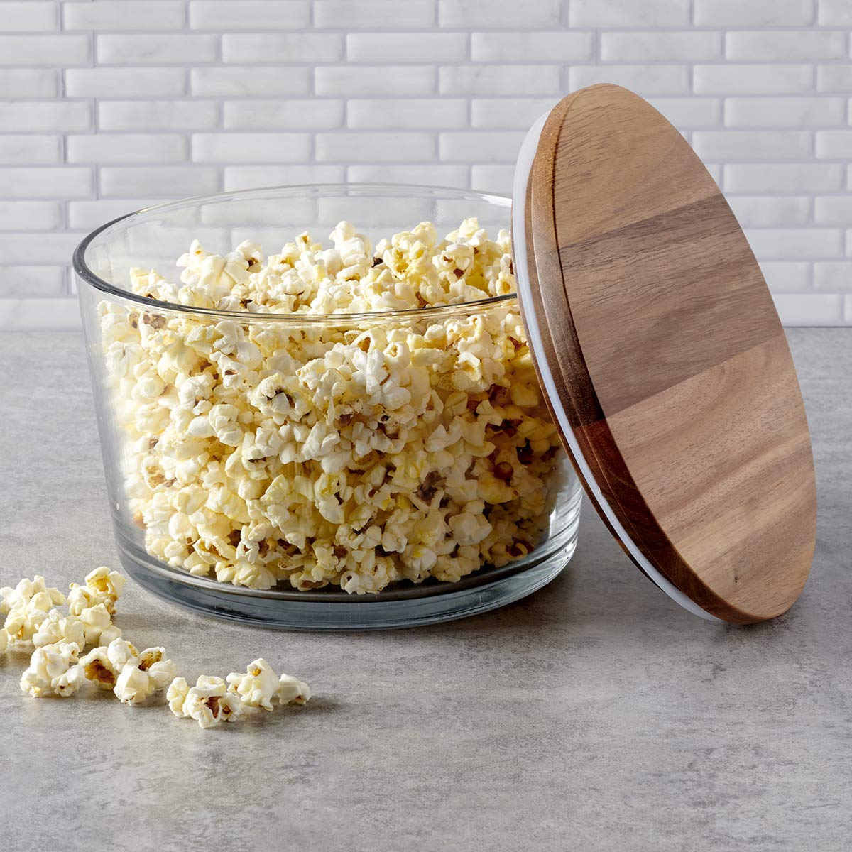 Anchor Hocking Glass Trifle Bowl with Lid, 104 oz Glass Salad Bowl with Acacia Wood Lid Anchor Hocking