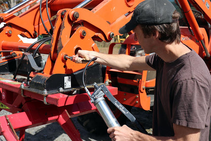 LockNLube Professional Series Lever Grease Gun. Includes Our Patented Grease Coupler (Locks on, Stays on, Won't Leak!) Plus a 20" Hose and in-line Hose Swivel. - WoodArtSupply