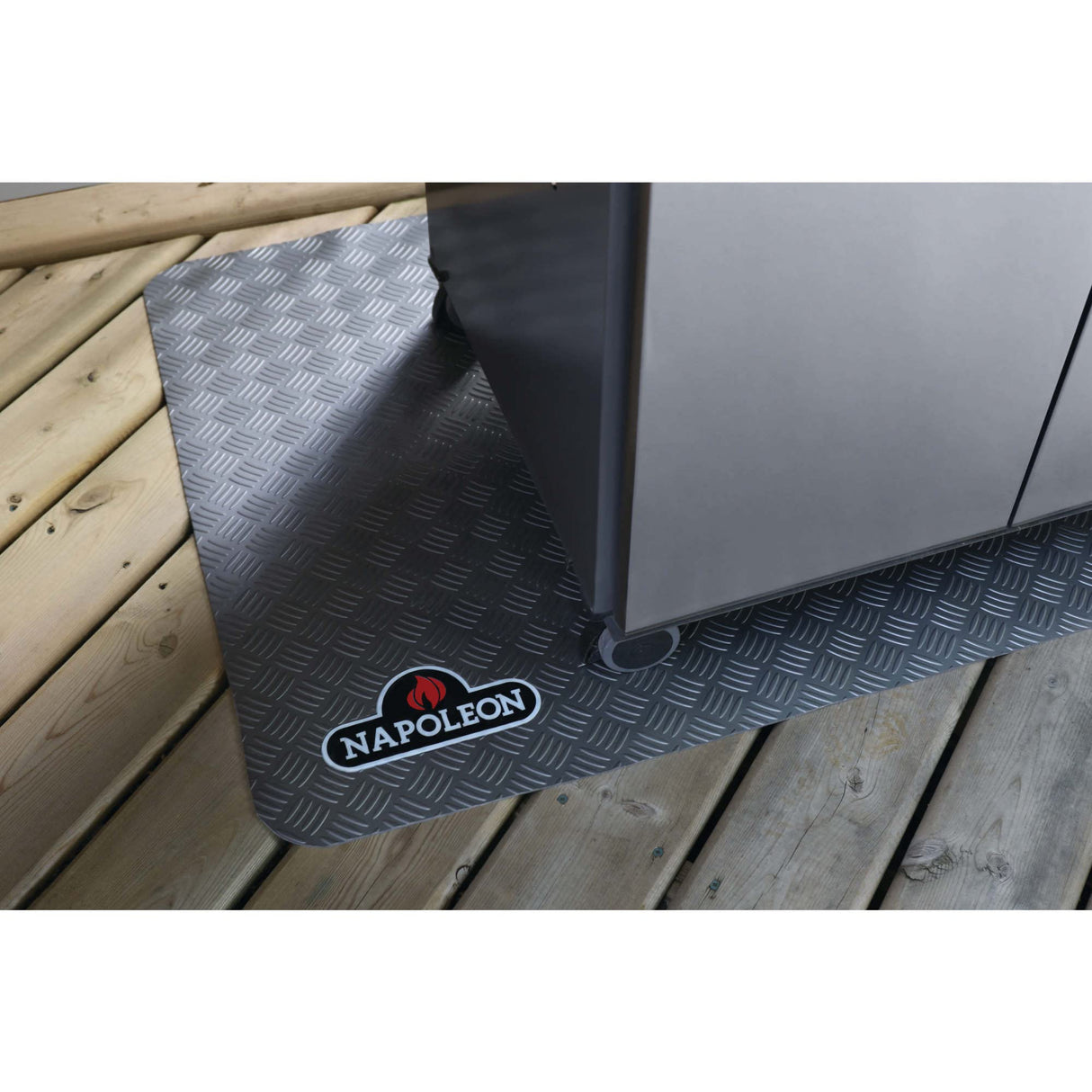 Napoleon BBQ Grill Mat - BBQ Grill Accessory, Safety Product, Non-Slip, Diamond Plate Pattern, Grey, Stylish, Protect your Decking, Fits BBQ Grills Prestige PRO 500 Size and Smaller Napoleon