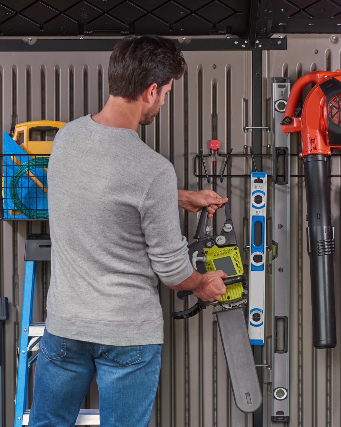 Rubbermaid Extra Large Resin Outdoor Storage Shed With Floor (7 x 10.5 Ft.) Weather Resistant Brown Organization for Home/Lawn Mower/Backyard Equipment/Bike Storage/Pool Supplies Rubbermaid