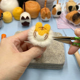 Truslin Needle Felting Kit, DIY Crafts for Adults Women, Hobby Kit with Felting Supplies,Felting Needles, Felting Wool and Tools for Beginners, Adult Craft Kits, Faceless Animals 12pcs Truslin