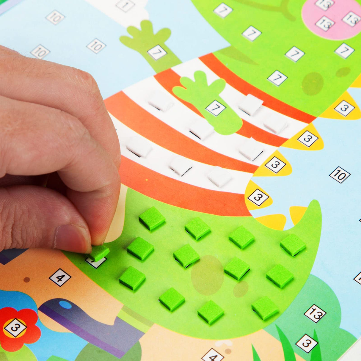 LZHZH 6 PCS - Mosaics Sticker Art Kit for Kids，1260 Pieces Sticky Foam DIY Craft for Boy Girl，Animals Sticker Craft Activities (Age 3+) LZHZH