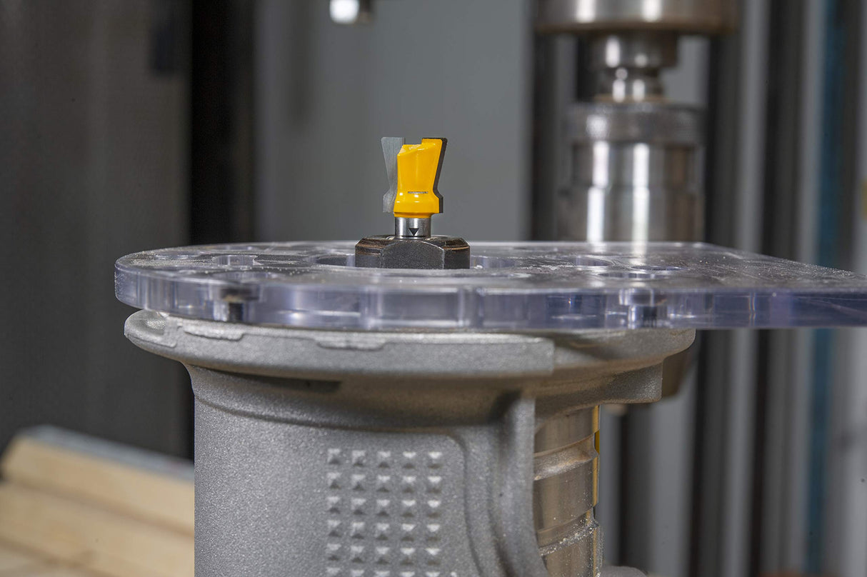 Micro Jig DVC-538MB-25 Matchfit Dovetail Clamps (4-Pack Exclusive) + Matchfit Dovetail Router Bit -1/4" Shank Bundle MICROJIG