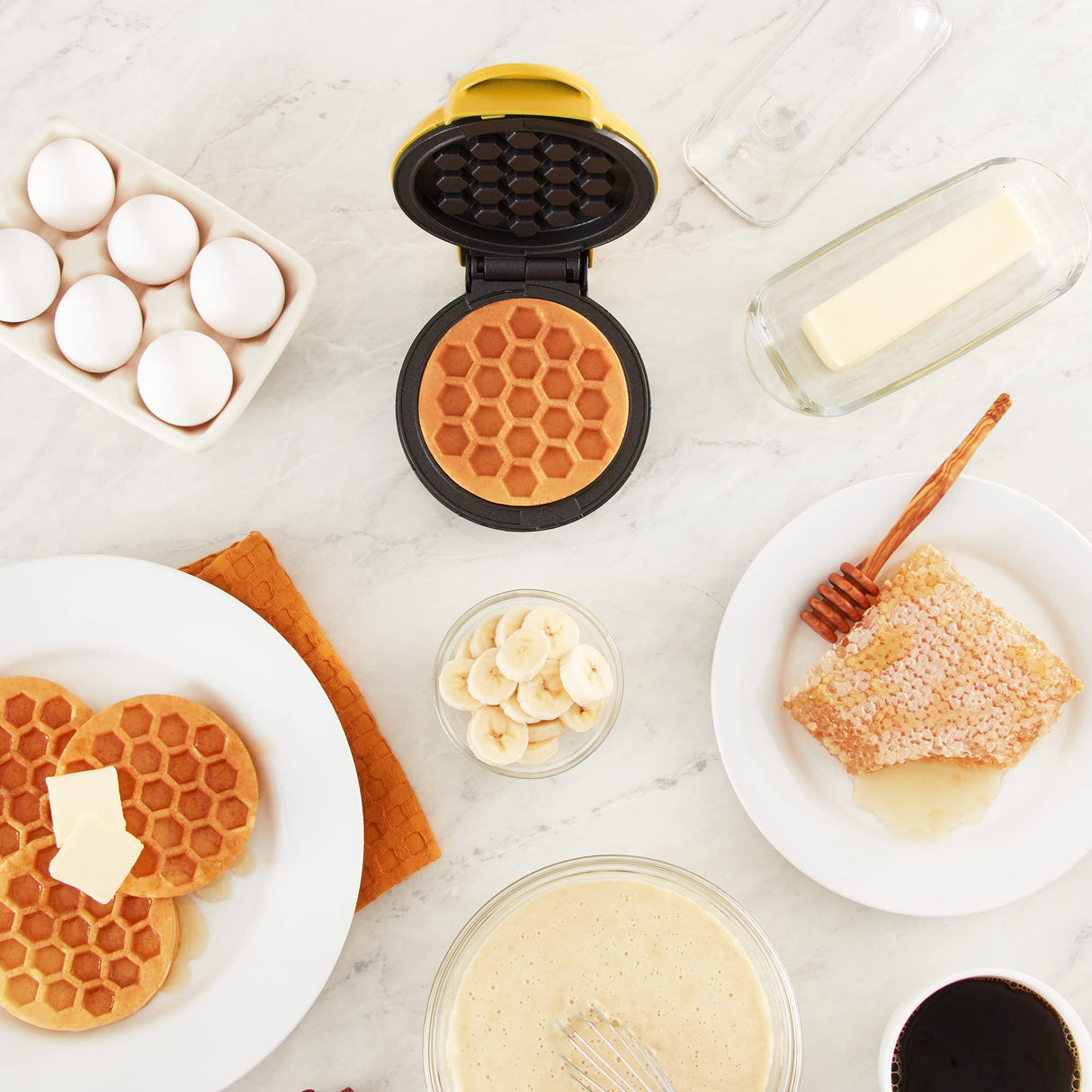 Honeycomb Mini Waffle Maker DASH