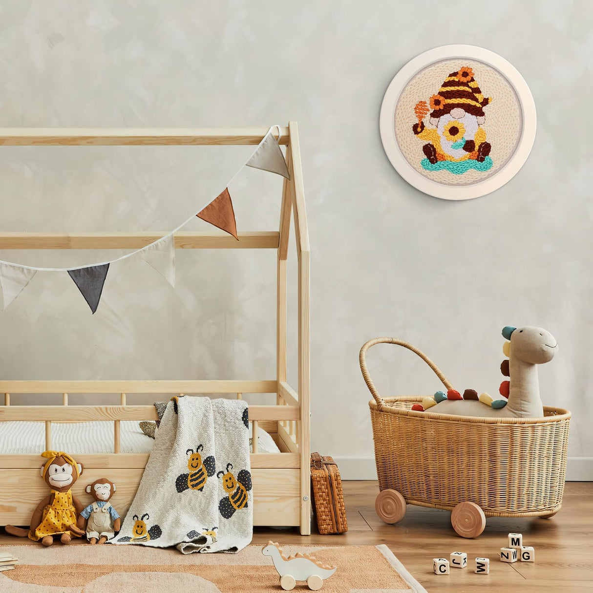 JSRQT Honey Gnomes Punch Needle Kit for Beginners, Punch Needle Embroidery Starter Kit for Adult Kids, DIY Cross Stitch Punch Needle Rug Hooking Beginners Kit with Punch Needle Tool for Home Decor JSRQT