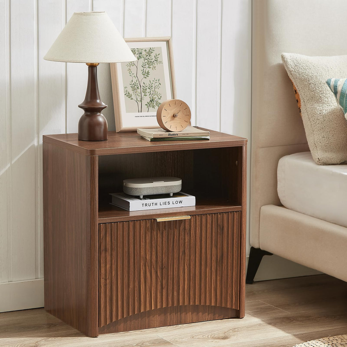 Evermagin Fluted Nightstand Set of 2, Walnut Bedside Table with Drawer and Storage, Wood Night Stand Mid Century Modern, Large End Table for Bedroom Evermagin