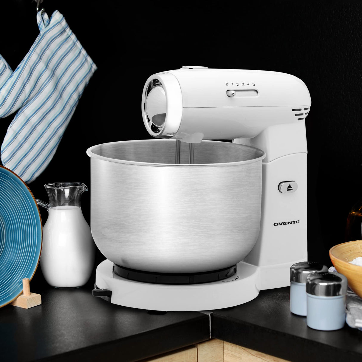 OVENTE Electric Kitchen Stand Mixer with 3.5-Quart Removable Stainless Steel Mixing Bowl, 5 Speed Control, 250-Watt Power, 2 Blender Attachment Egg Beater Whisk & Dough Hook White SM680W OVENTE