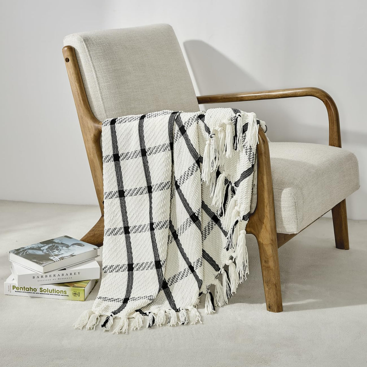 CREVENT 50"X60" Farmhouse Breathable Soft and Warm Chenille Plaid Throw Blanket for Sofa Couch Bed, Home Decoration Throw with Tassles (Black & White) CREVENT