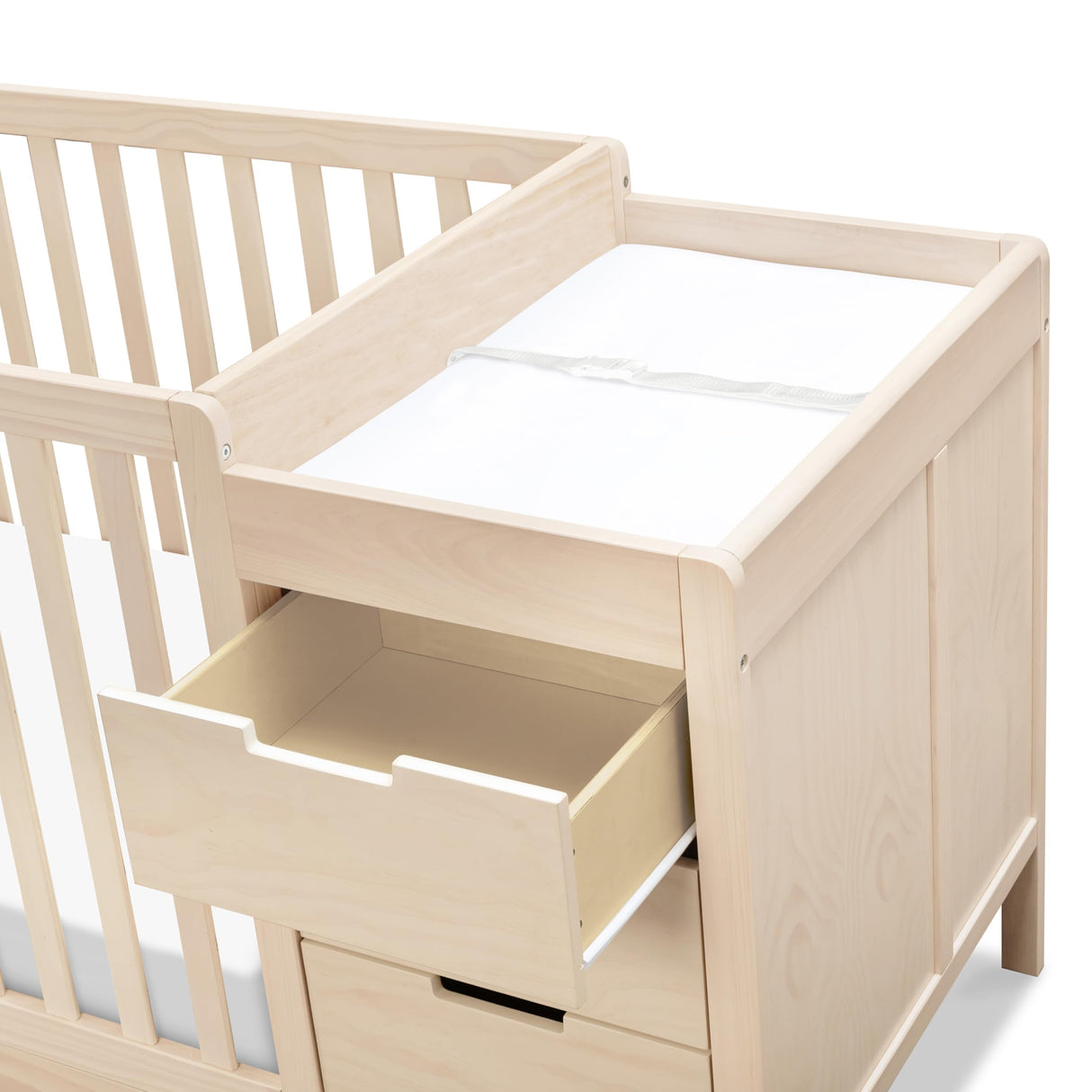 DaVinci Colby 4-in-1 Convertible Crib & Changer Combo DaVinci