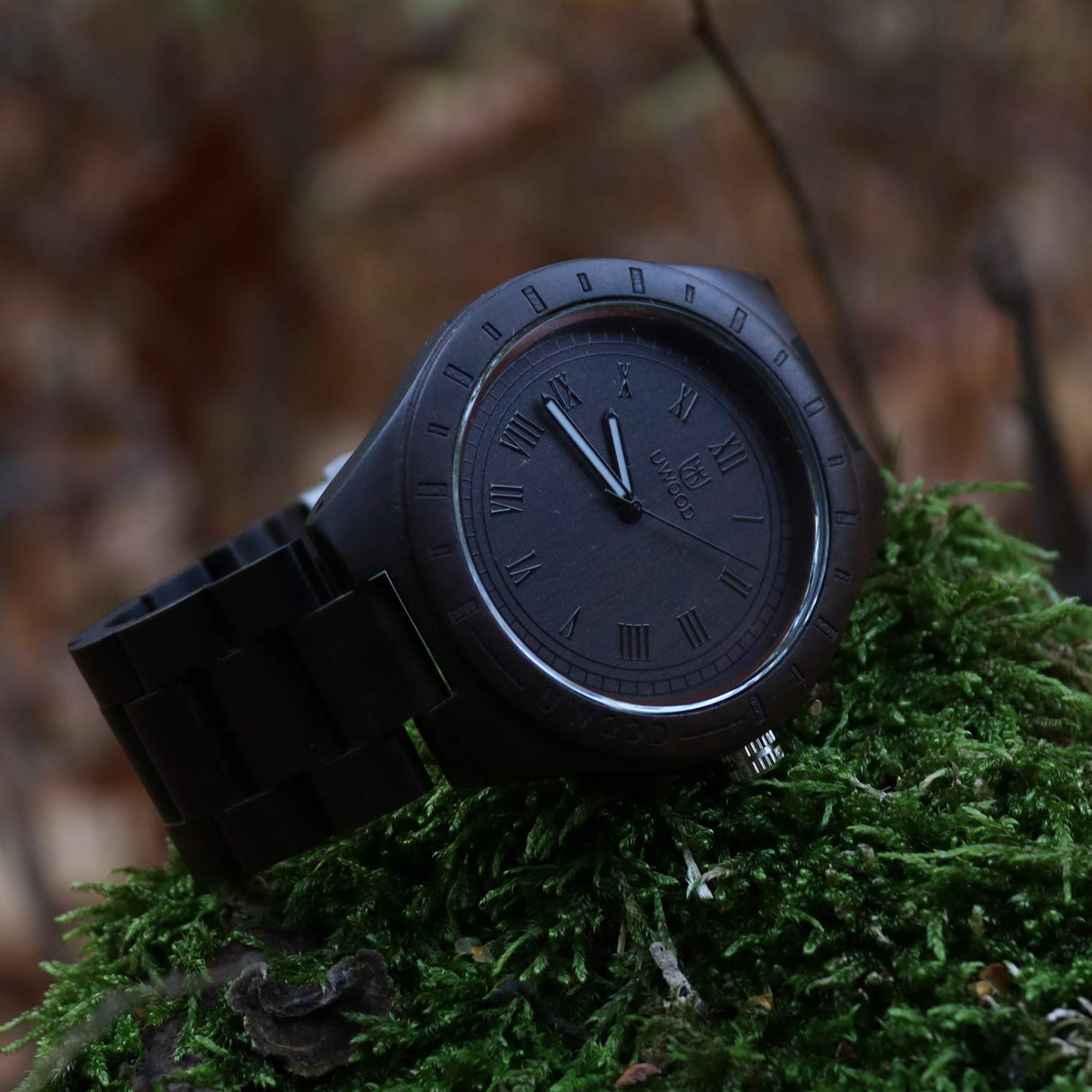 LeeEv Mens Light Weight Unique Wood Watch, Uwood Series Handmade Sandalwood Analog Quartz Vintage Roman Number Natural Wooden Wristwatch LeeEv