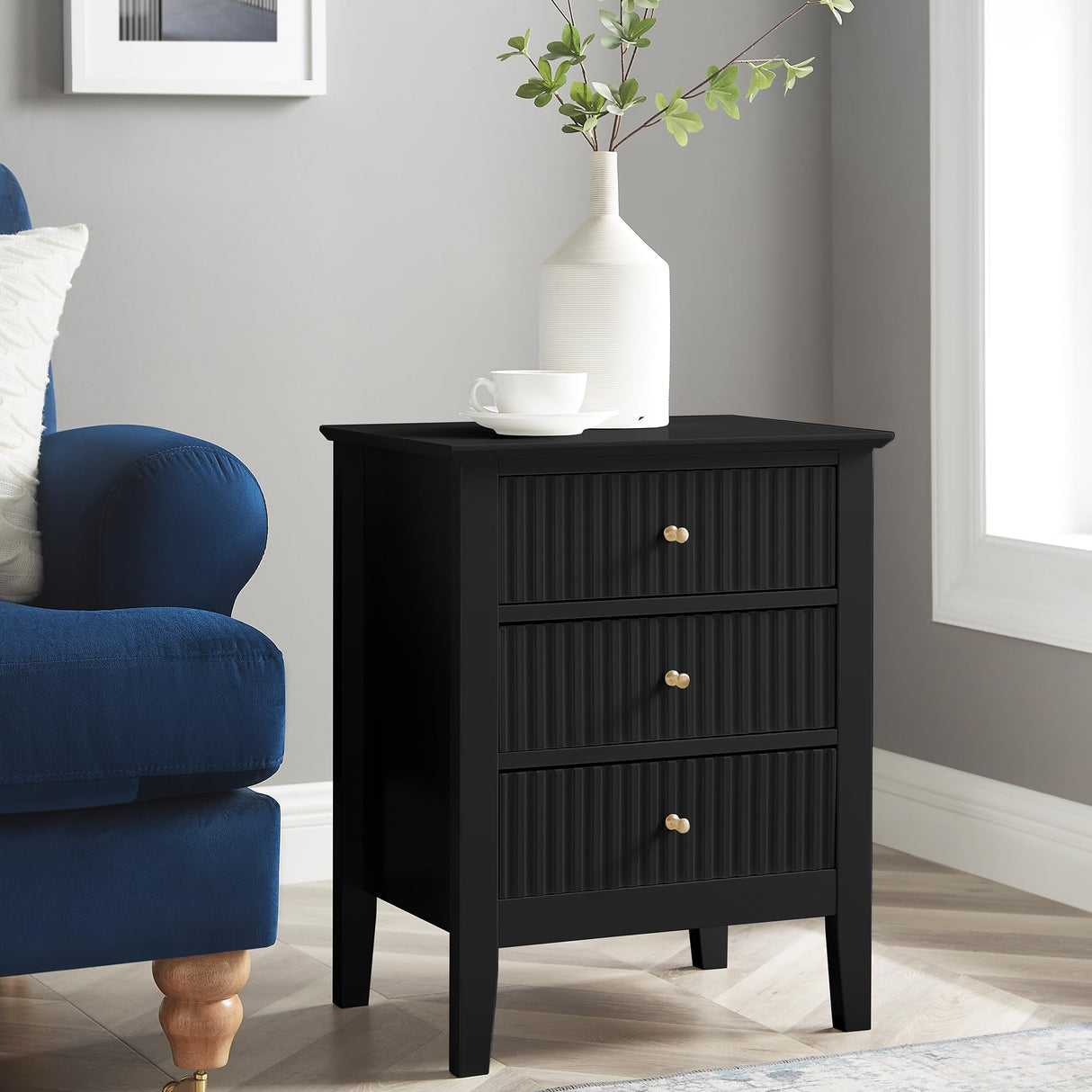 OCANDO Fluted Black Nightstand 19", 3 Drawers Night Stand, Bed Side End Table for Small Living Room, Modern Bedroom Storage Cabinet OCANDO