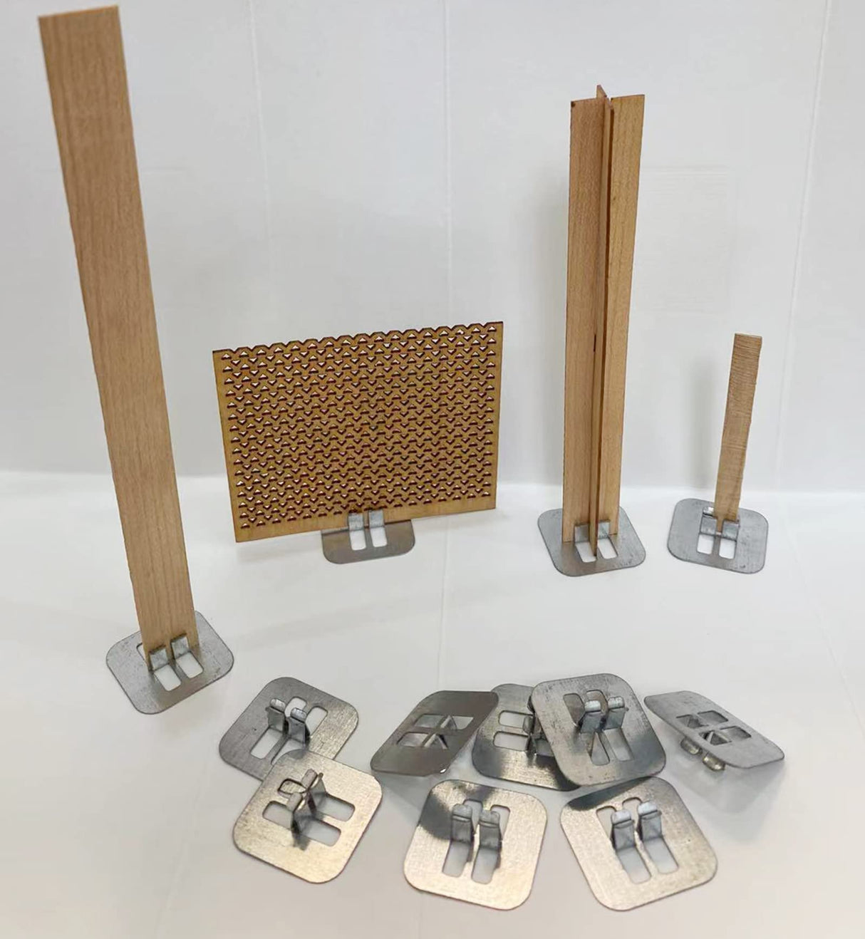 PXBBZDQ Wood Candle Wick Base Clips for Candle Making DIY | Sustainer Tabs Fit Most Wooden Wicks | Longer Burn Time & Less Wasted Wax(50pcs) PXBBZDQ