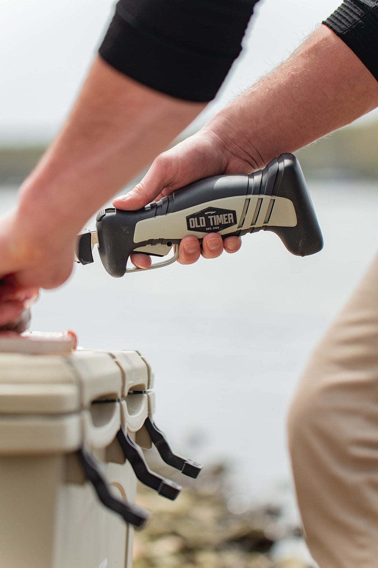 Old Timer Cordless Electric Fillet Knife with 8in Fully Serrated Stainless-Steel Blade, Trigger Lock, Rechargeable Battery, and Self Draining Case for Fishing, Meat Carving, Filleting, and Outdoors Old Timer