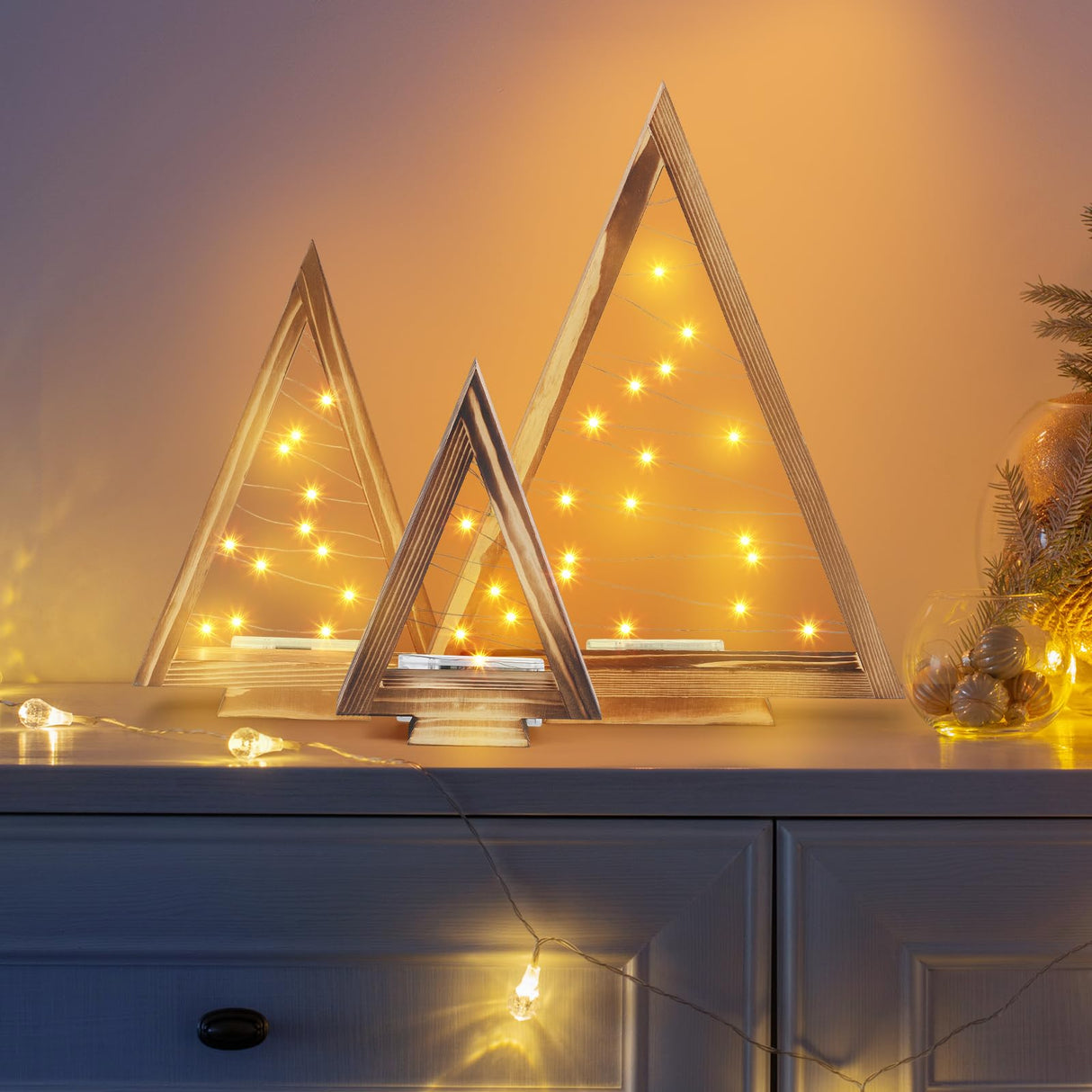 Tujoe 3 Pcs Wood Christmas Tree with Lights Modern Rustic Farmhouse Lighted Tabletop Christmas Tree for Home Table Fireplace Mantle Shelf Christmas Holiday Decor (Large 13.3",Medium 9.5",Small 7.2") Tujoe