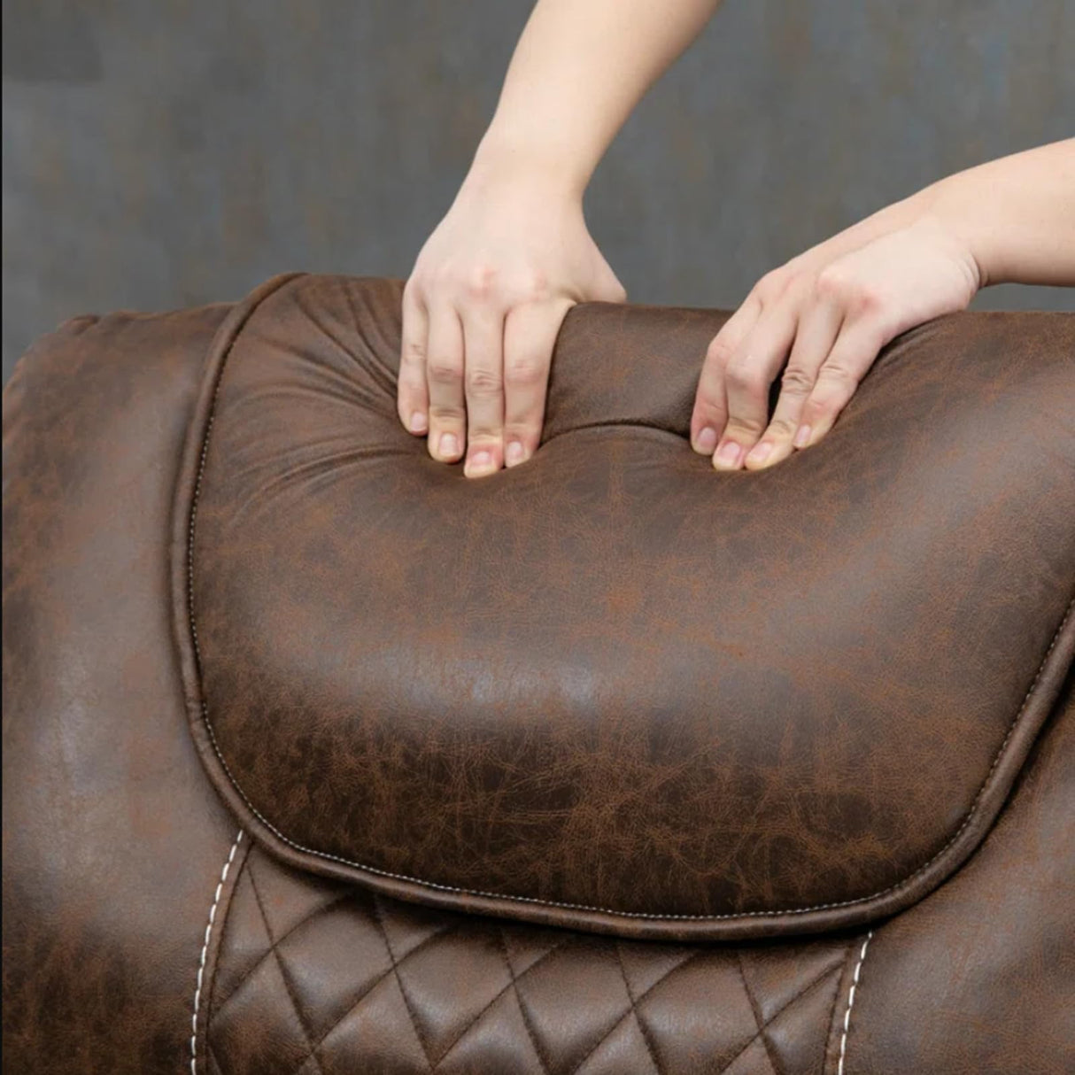 180 Degrees Lay Flat Lift Recliner with Massage and Heat, Cup Holder, 400 lb Capacity Recliner for Big and Tall Men, Lazyboy Sleeping (Brown Leather) LITVZ