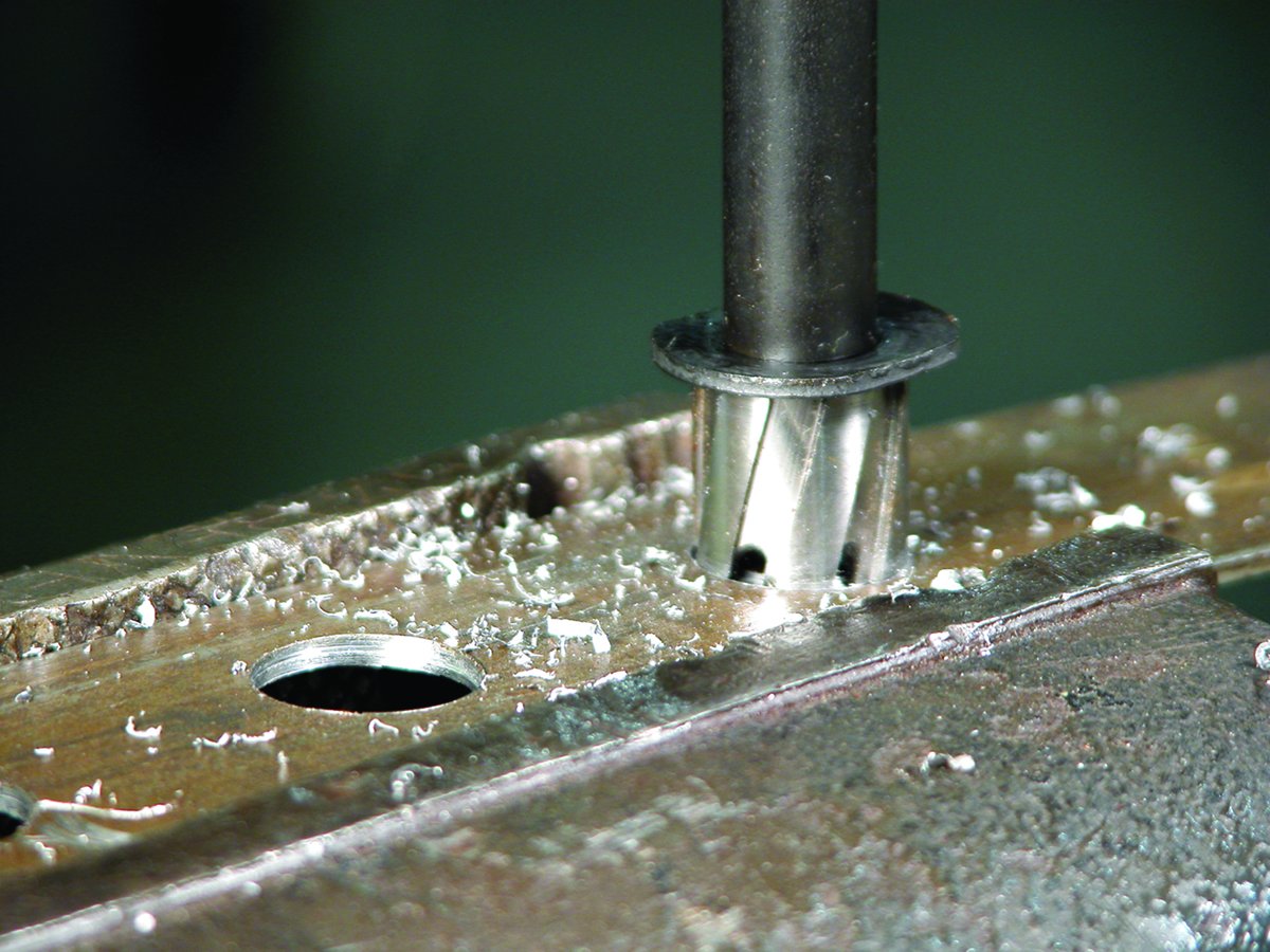 Hougen 11085 RotaCut Hole Cutter Master Kit - Fractional 21 Piece, 1/4 to 3/4" Cutter Diameter, 1/4" Cutting Depth Hougen