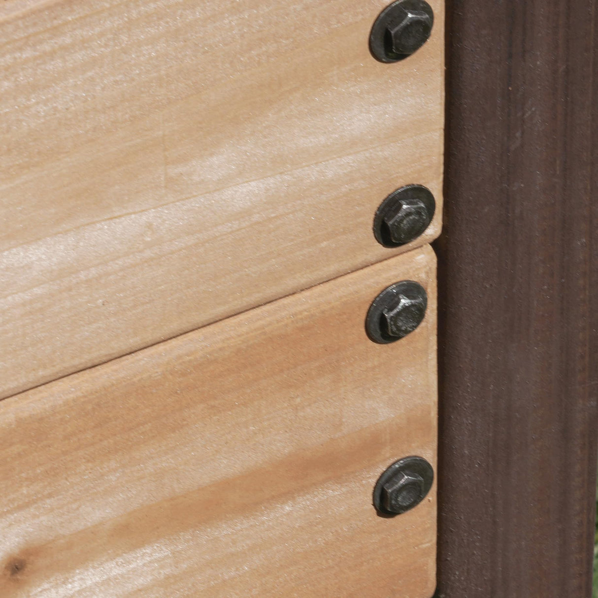 Miracle-GRO 4 x 4 Ft. Wooden Raised Garden Bed, 12.8 Cu. Ft. Above Ground Garden with Powder-Coated Metal Brackets for Decks and Yards Miracle-Gro