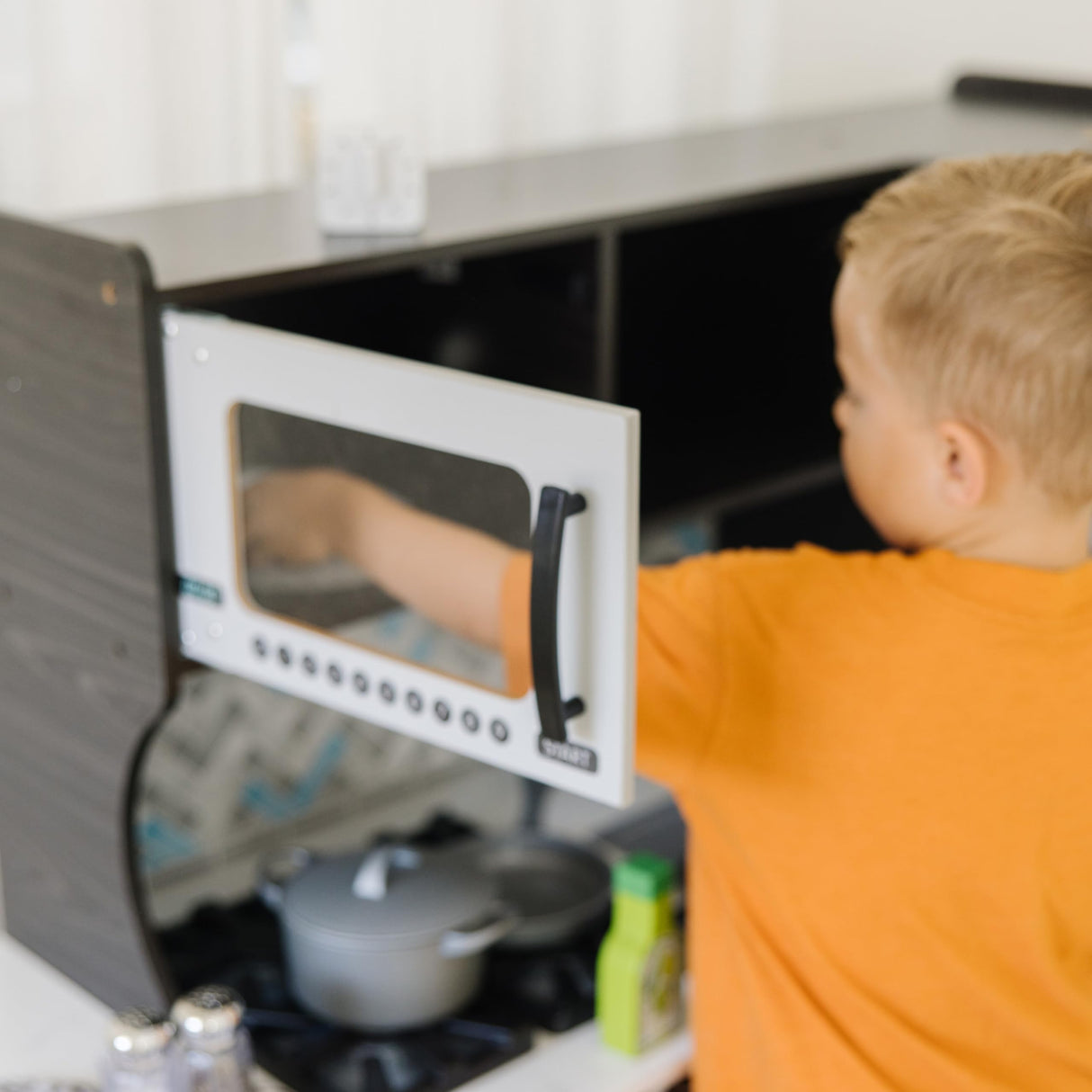 Melissa & Doug Wooden Chef’s Pretend Play Toy Kitchen With “Ice” Cube Dispenser – Charcoal Gray - Kitchen Play Set For Toddlers And Kids Ages 3+ Melissa & Doug