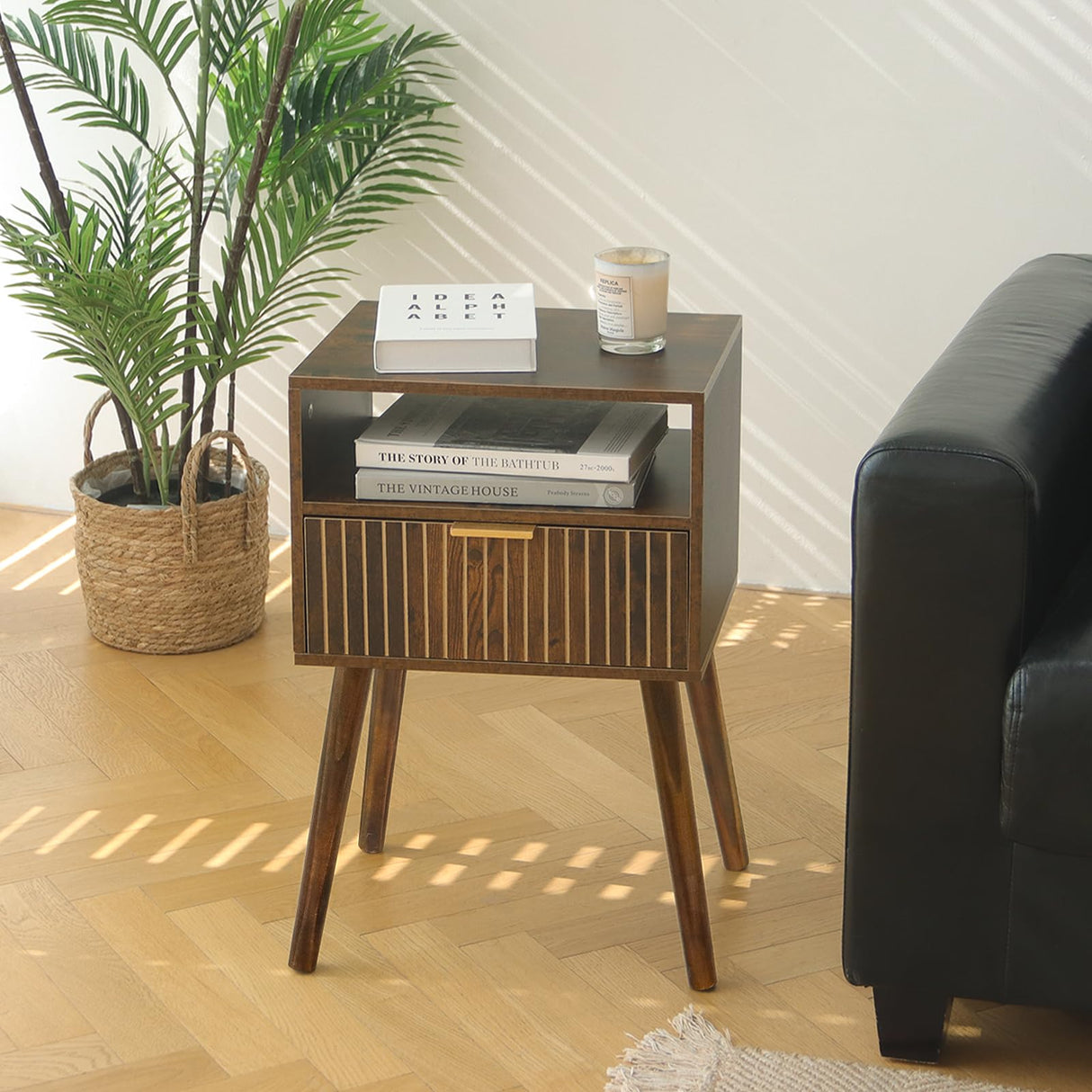 MaxSmeo Small Nightstand with Drawer, Mid Century Modern Bedside Table for Bedroom and Small Spaces, Solid Wood Legs, Easy Assembly, Rustic Brown MaxSmeo