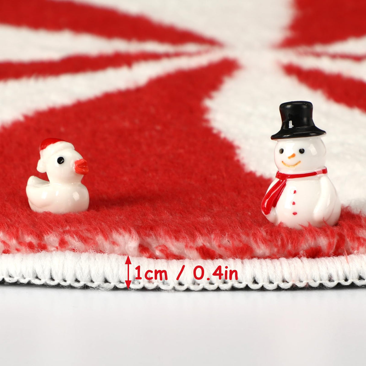 FEBSNOW 1PCS Christmas Bathroom Small Rugs Decor, Christmas Candy Winter Small Rug Bath Mats,Non Slip Absorbent Carpets Doormat with Backing Washable for Tub Living Dining Holiday Bedroom Nursery FEBSNOW